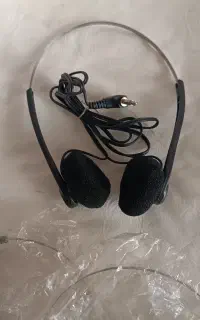 تعدادی هندزفری