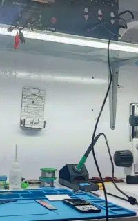 نیازمند اجاره میز تعمیرات موبایل