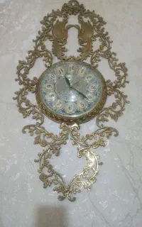 ساعت برنزی سنگین