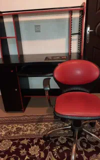 میزکامپیوتر به همراه صندلی