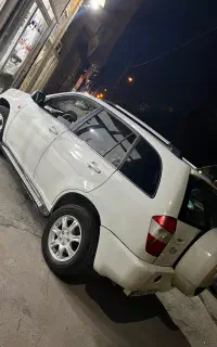 ام‌وی ام x33
