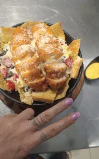 کمک آشپز و ظرف شور