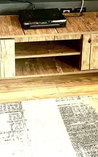 میز تلویزیون کشو دار در حد نو