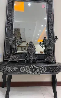 آیینه و شمعدان