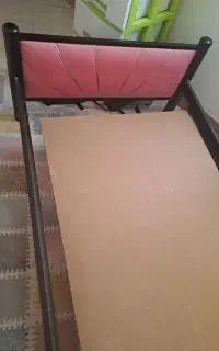 تخت تک نفره
