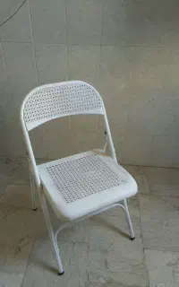 صندلی تاشو ارج قدیمی