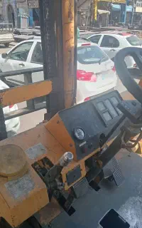 لیفتراک 5 تن کوماتسو
