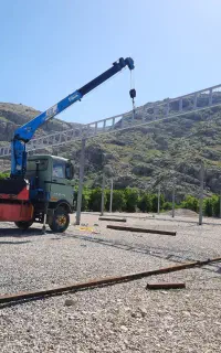 فروش جرثقیل خاور ۶۰۸ مدل ۶۲