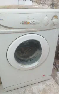 لباس شویی ابسال