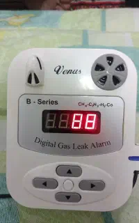 دستگاه هشدار دهنده نشتی گاز