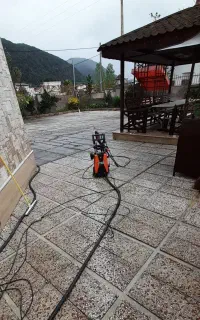 شستشوی محوط حیاط با دستگاه واتر جت