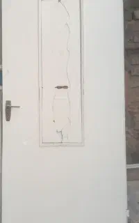 در دو لنگی قفل دار ( ورودی راهرو)