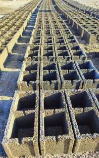 همکار جهت کار در بلوک زنی