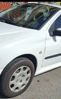 ۲۰۶صندوق دار مدل ۹۴دویست ۱۳هزار تا کارکرد