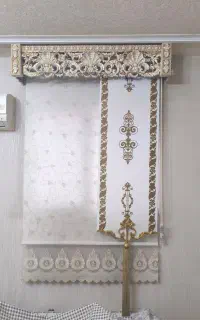 پرده پذیرایی و اتاق خواب سلطنتی