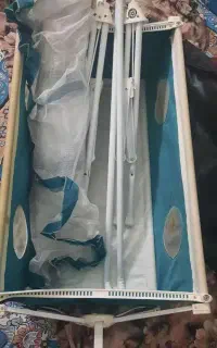 گهواره نوازد