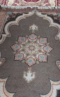 فرش قیطران طلایی ۷۰۰ شانه