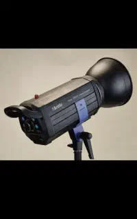 فلش متل ۳۰۰ ژول