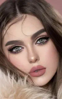 مدل برای میکاپ/لباس/ عکاسی و فیلم برداری حرفه ای