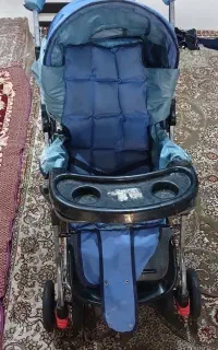 کالسکه آبی رنگ مارک ارابه