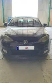 ام‌جی ۶ جی تی داخل مشکی