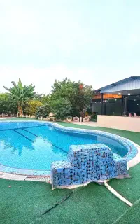 اجاره ویلا دو استخره و تک استخره آب گرم و سرد