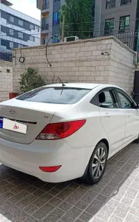 هیوندا اکسنت ۹۷ بدون خطو خش بدون نقطه روی سپر