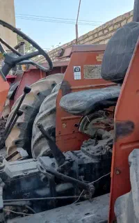 تراکتور مدل ۸۲