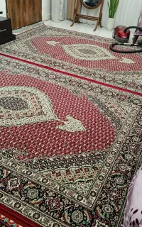 ۴عدد فرش قرمز سالم وتمیز ۶متری