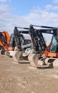 گودبرداری مینی بیل بابکت حمل نخاله