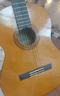 گیتار در حد نو