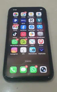 Apple IPhone 11 / آیفون ۱۱ مشکی