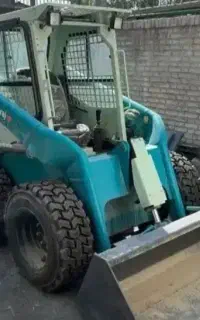 حمل نخاله مینی لودر توماس‌ خاورکمپرس خاکبرداری
