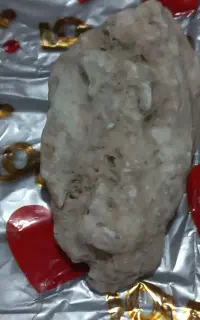 سنگ قیمتی کوارتز هردو باهم بین ۳۰۰ تا ۵۰۰ گرم