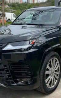لکسوس LX600 مدل 2026 پلاک