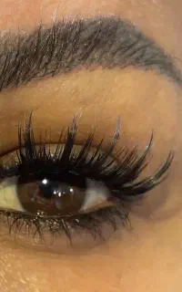 کاشت مژه کاشت ناخن