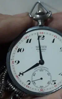 ساعت  بقلی وزنانه ناورر