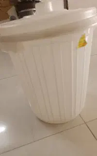 سطل پلاستیکی