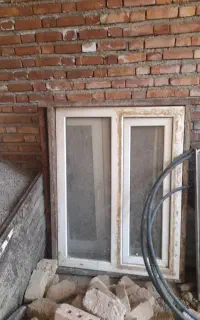 ۲عددپنجره پی وی سی