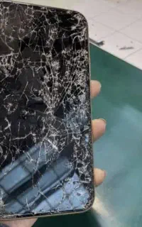 موبایل شکسته و برد سوخته اسنم