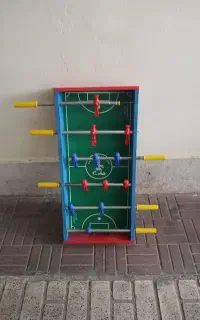 فوتبال دستی و بادبادک