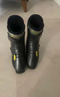 بوت اسکی برند  نوردیکا ایتالیاسایز۳۸ تا ۴۲ وکلاه