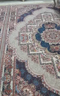 دوعدفرش تمیز به فروش میرسد به علت تعغیرات