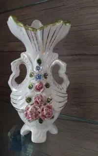 گلدان بسیار خوشگل