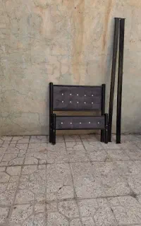 دو عدد تخت و دوعدد تشک تک نفره