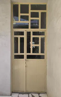 درب فلزی دولا