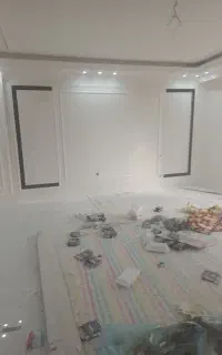 نیازمند دوتا بنا در گچ کاری