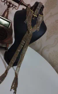 گردنبند، دستبند، گوشواره