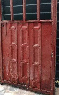 درب حیاط نفررو