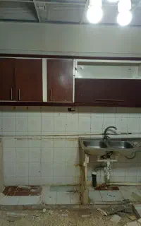 کابینت دیواری با یک دستگاه هود